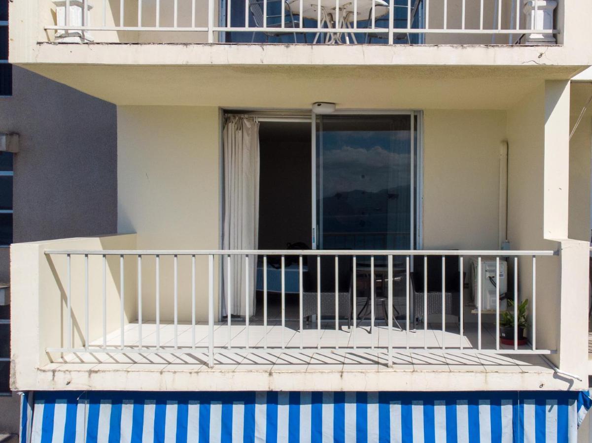 Welcome To Stunning Ocean Views At Studio 503 Монтего-Бей Екстер'єр фото