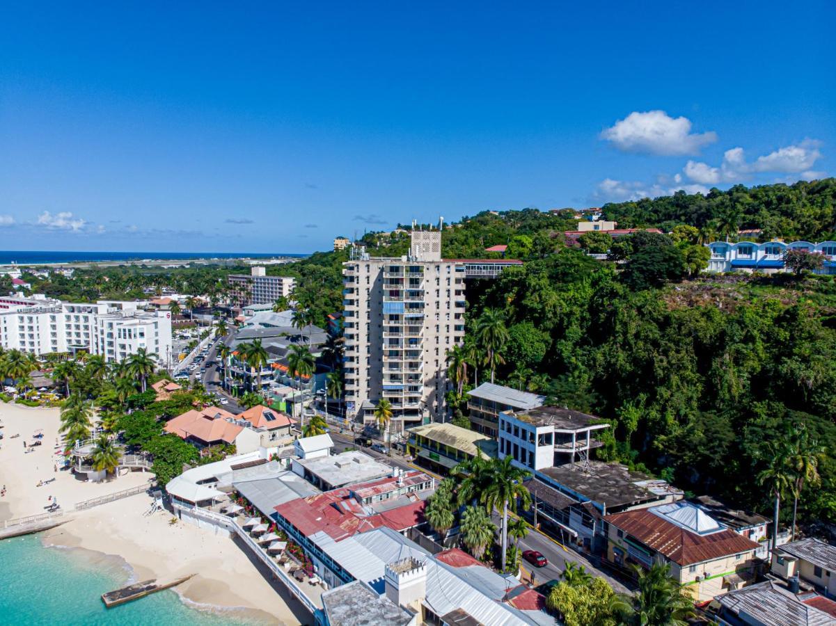 Welcome To Stunning Ocean Views At Studio 503 Монтего-Бей Екстер'єр фото