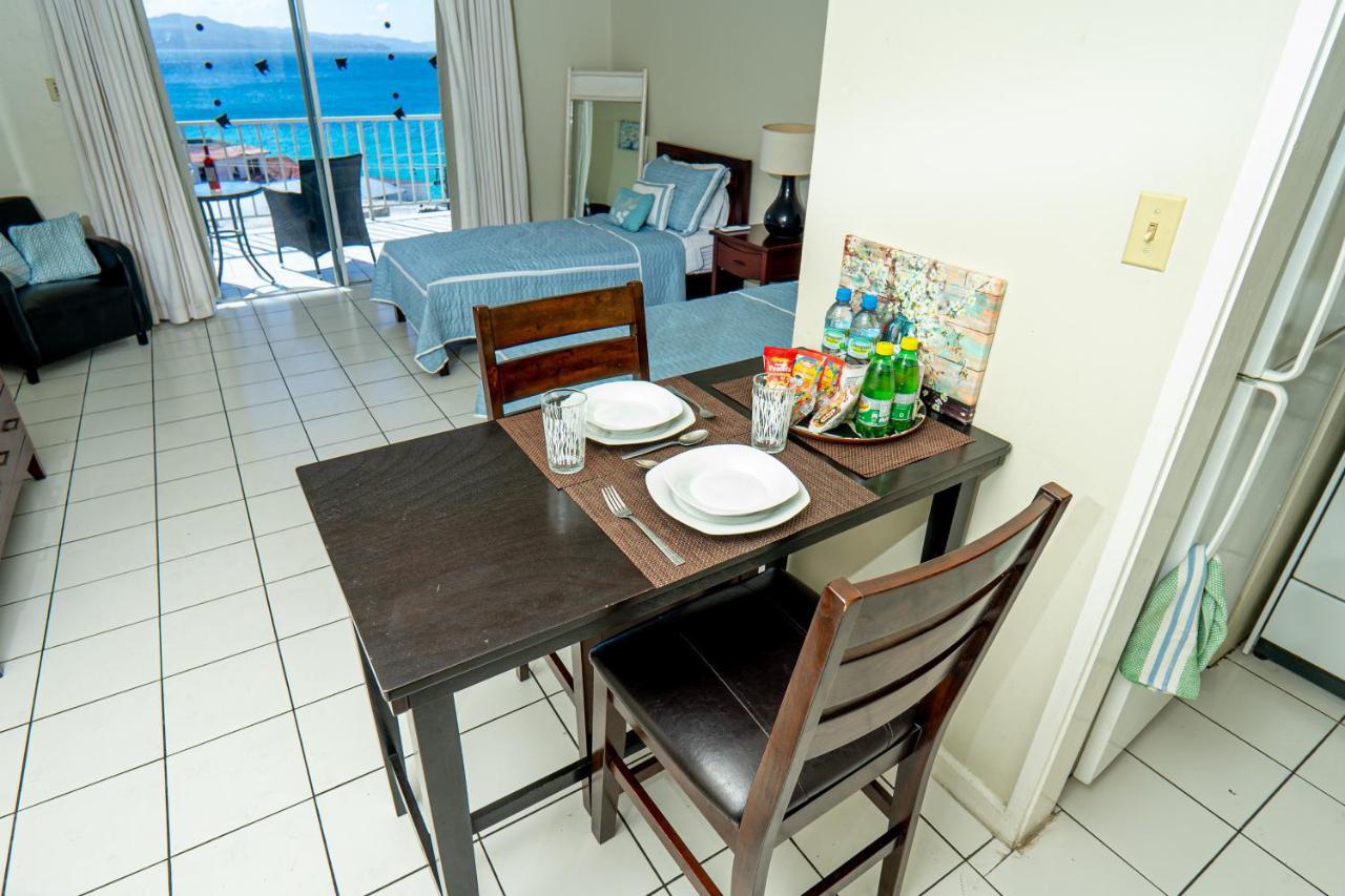 Welcome To Stunning Ocean Views At Studio 503 Монтего-Бей Екстер'єр фото