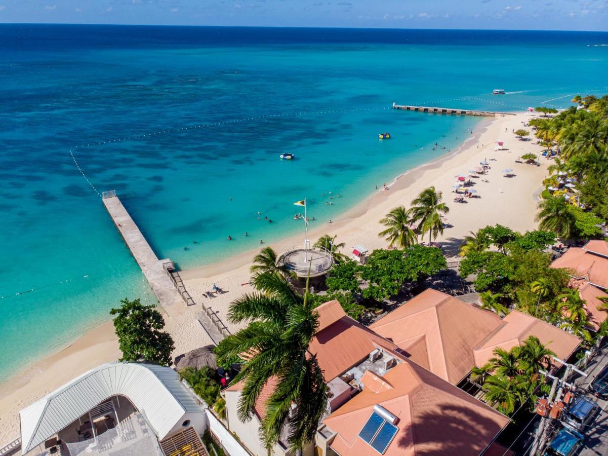 Welcome To Stunning Ocean Views At Studio 503 Монтего-Бей Екстер'єр фото